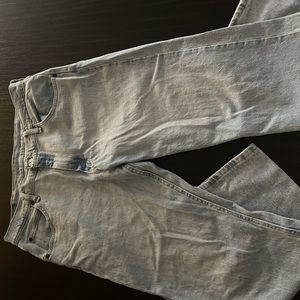 Wrangler wide leg blue jeans. Size 34 x 30